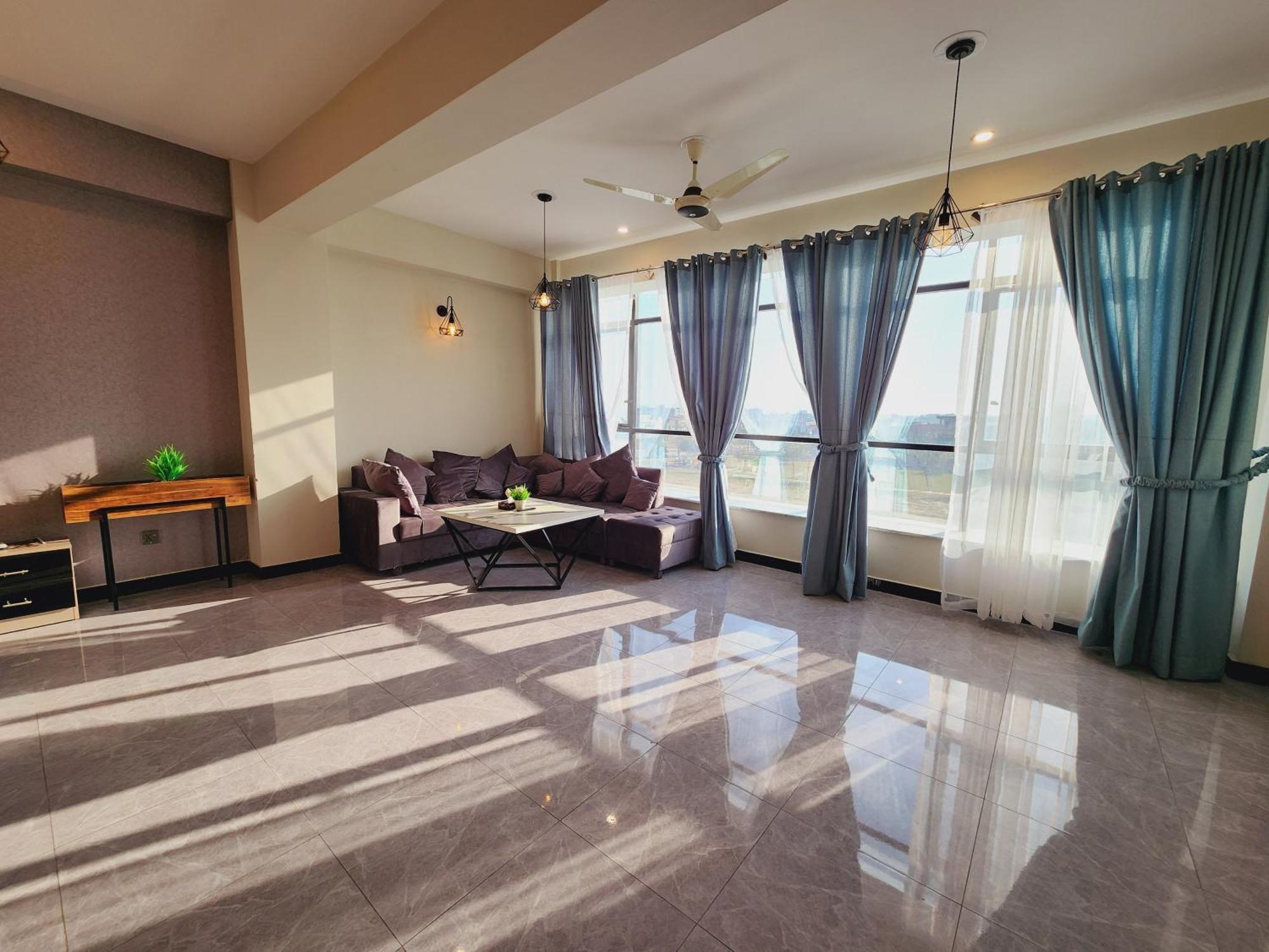 Motorway Majesty Suites Islamabad - Near Islamabad International Airport And Motorway Exterior photo