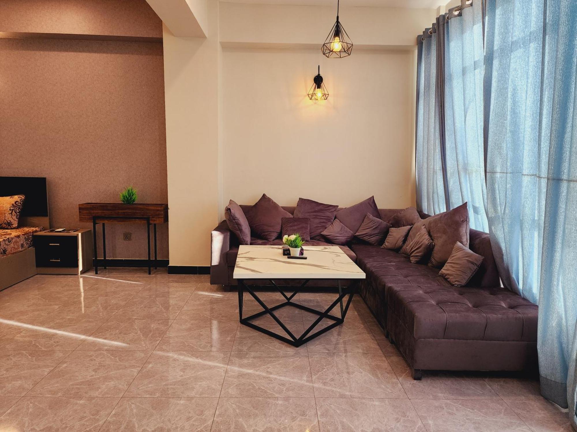 Motorway Majesty Suites Islamabad - Near Islamabad International Airport And Motorway Exterior photo