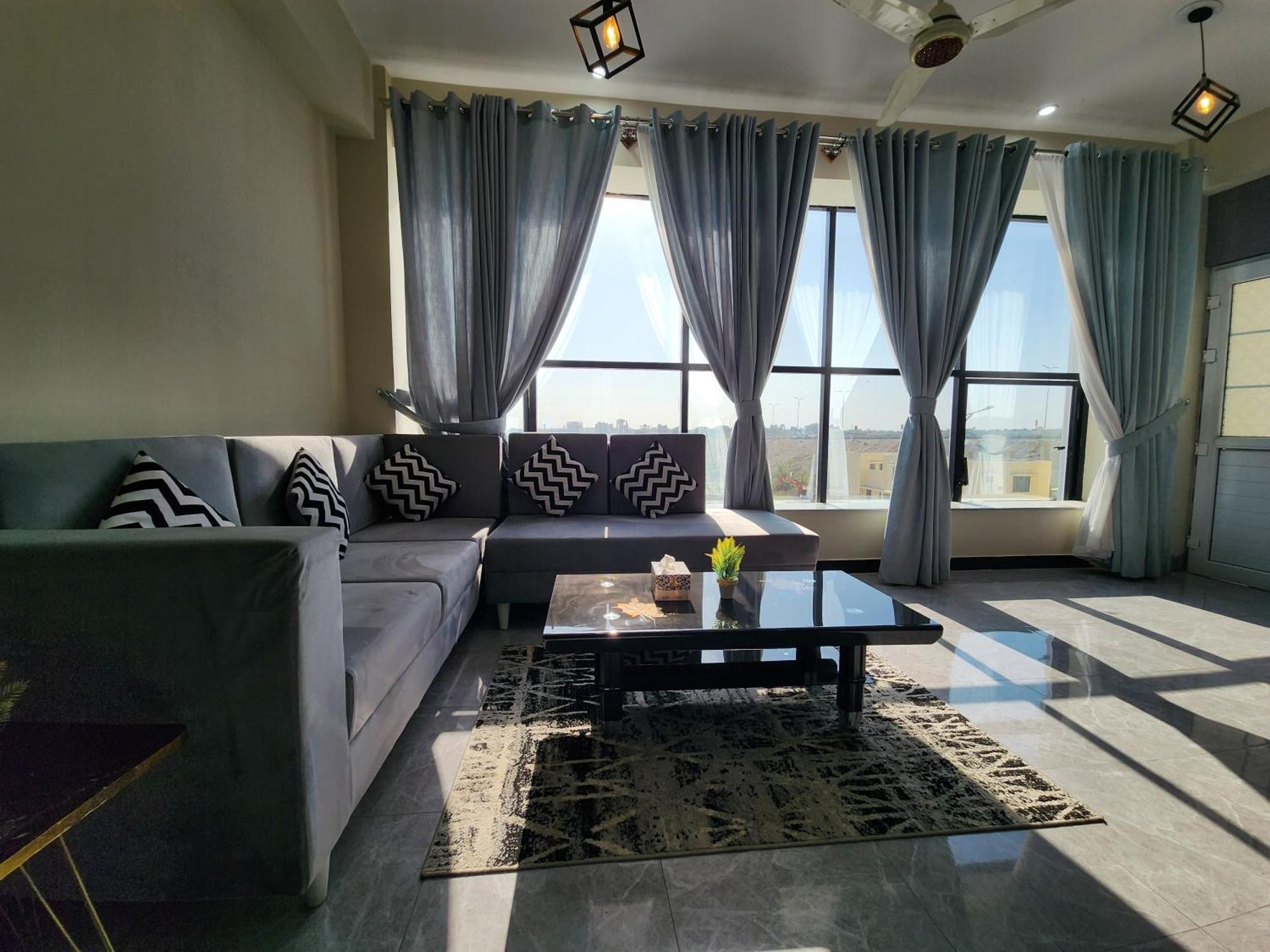 Motorway Majesty Suites Islamabad - Near Islamabad International Airport And Motorway Exterior photo